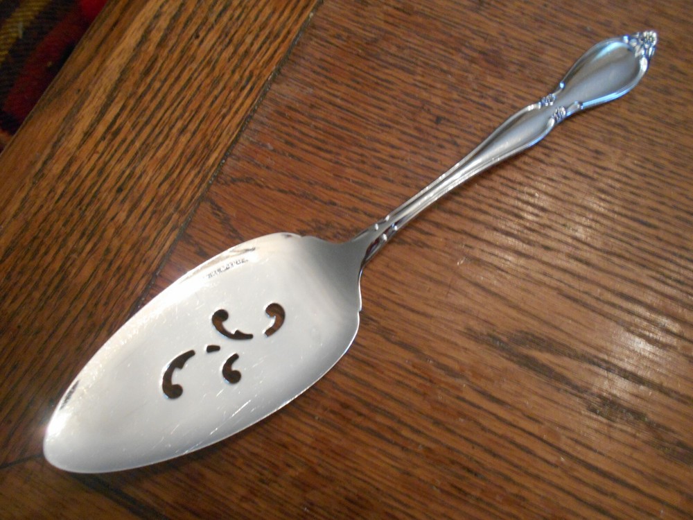 Oneida CHATELAINE Pattern Stainless Steel Pastry Pie Server 2539
