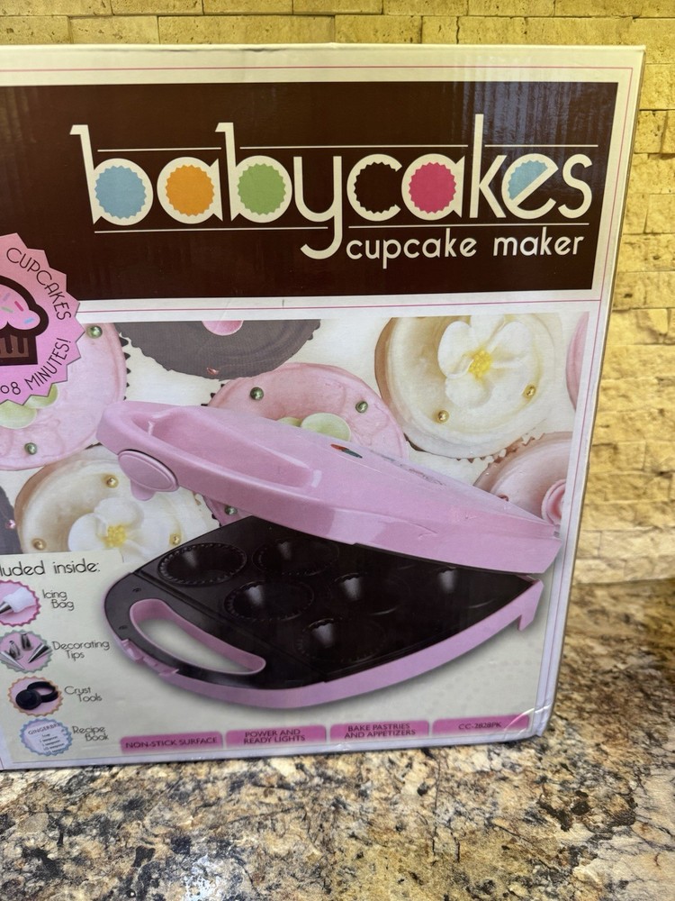 Babycakes Non Stick Mini Cupcake & Pie Maker - New!