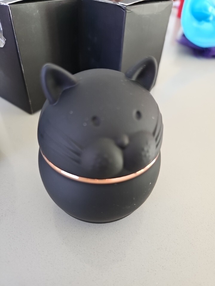 Cat Herb Grinder Spice Crusher