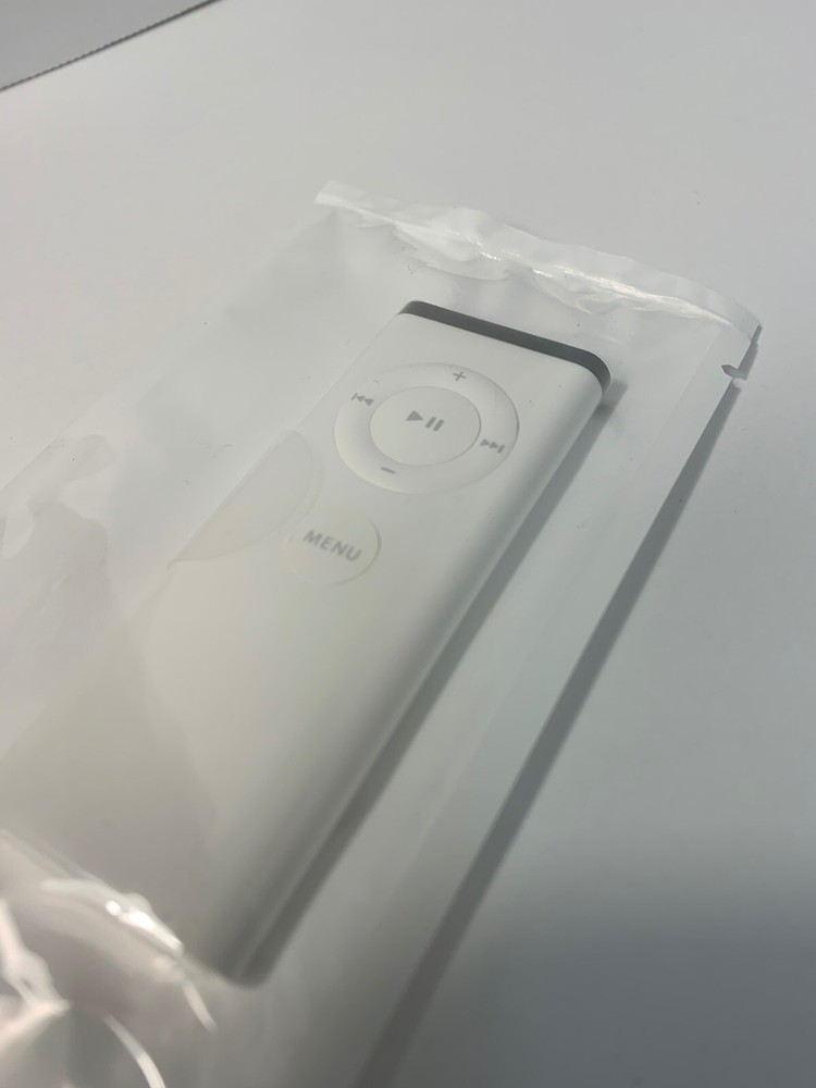 Brand New Apple 607-1232 White Remote Control