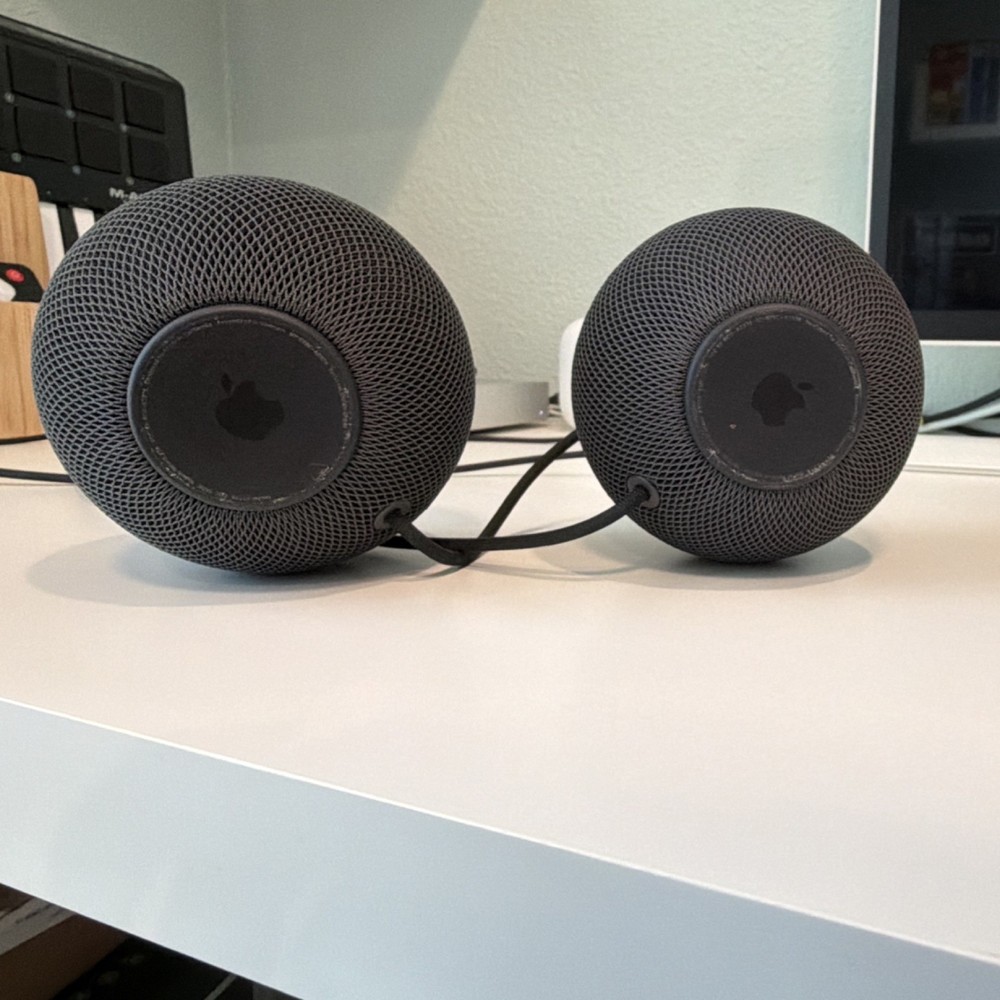 Apple HomePod mini (2-Pack) Midnight Black/Gray – Excellent Condition – Reset
