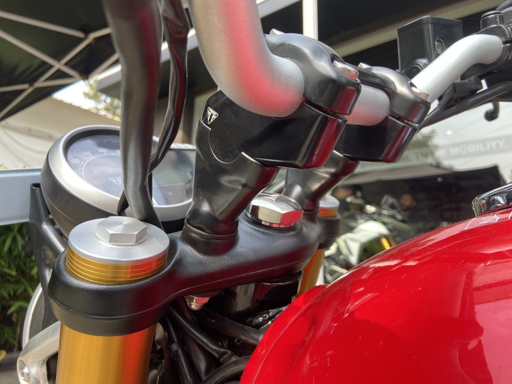 Offset Handlebar Riser For triumph speed 400