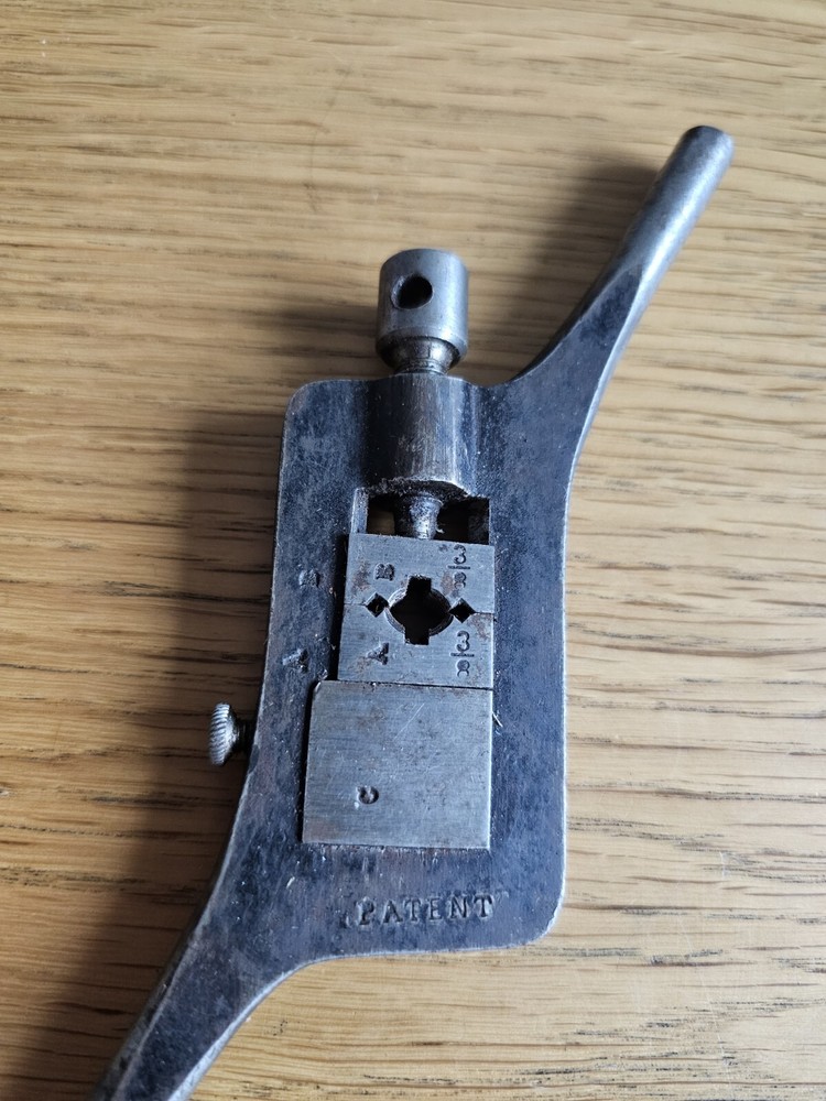 Vintage Screw Threading Plate