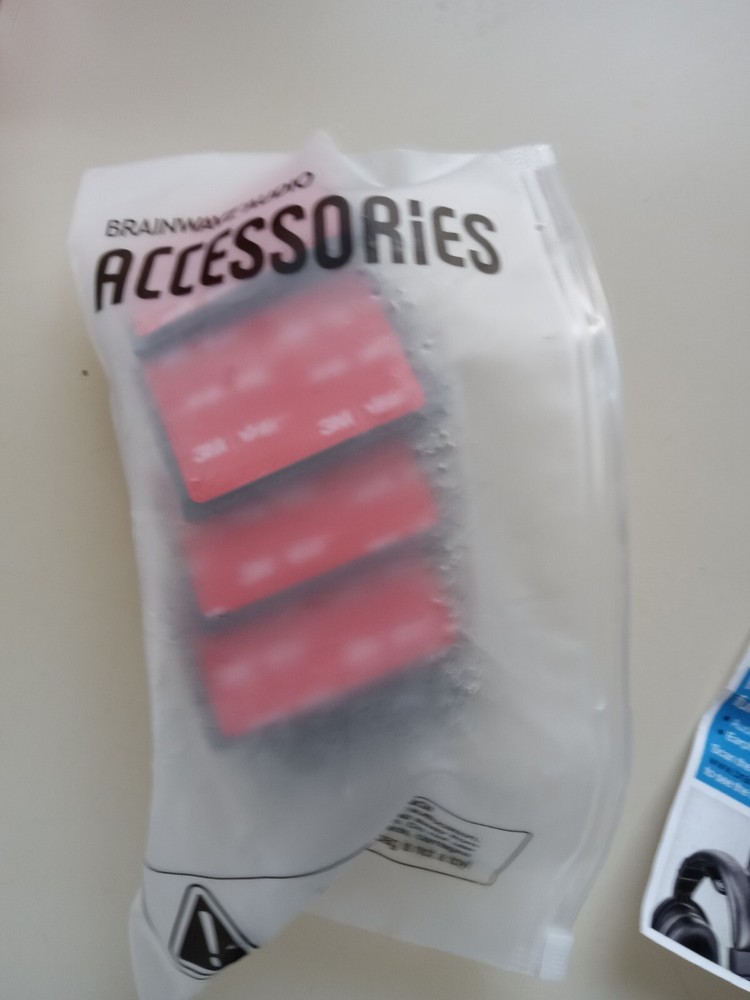 4 Pack Brainwavz Headphone Holders NEW OPEN BOX SEE PHOTOS