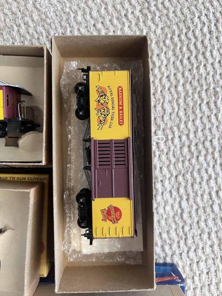 43pc Barnum & Bailey Greatest Show On Earth Circus Train Set