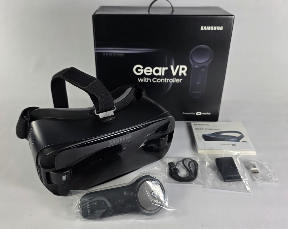 Samsung Gear VR with Controller SM-R324 Black