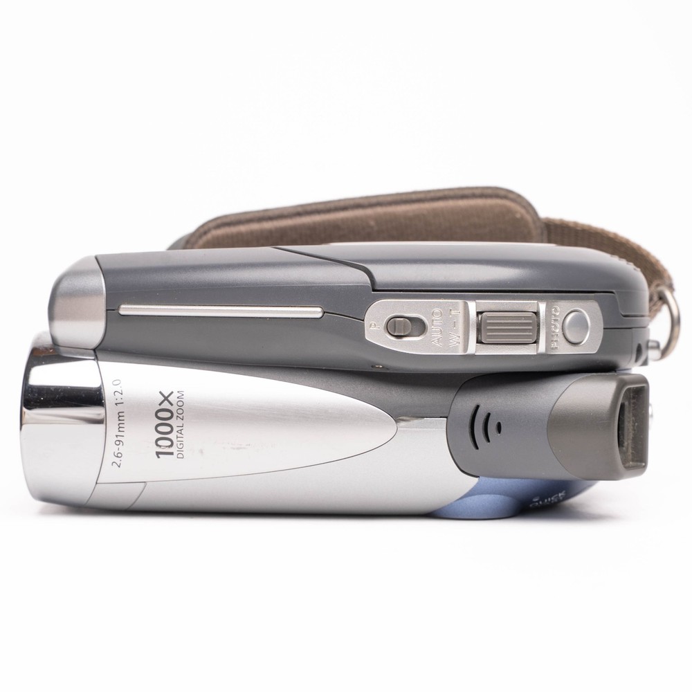 Canon DC210 DVD PAL Camcorder - FULLY FUNCTIONAL