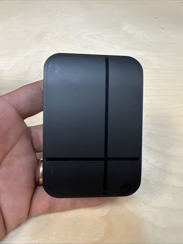 NORTH Wireless Microphone with Charger (USB-C)...305