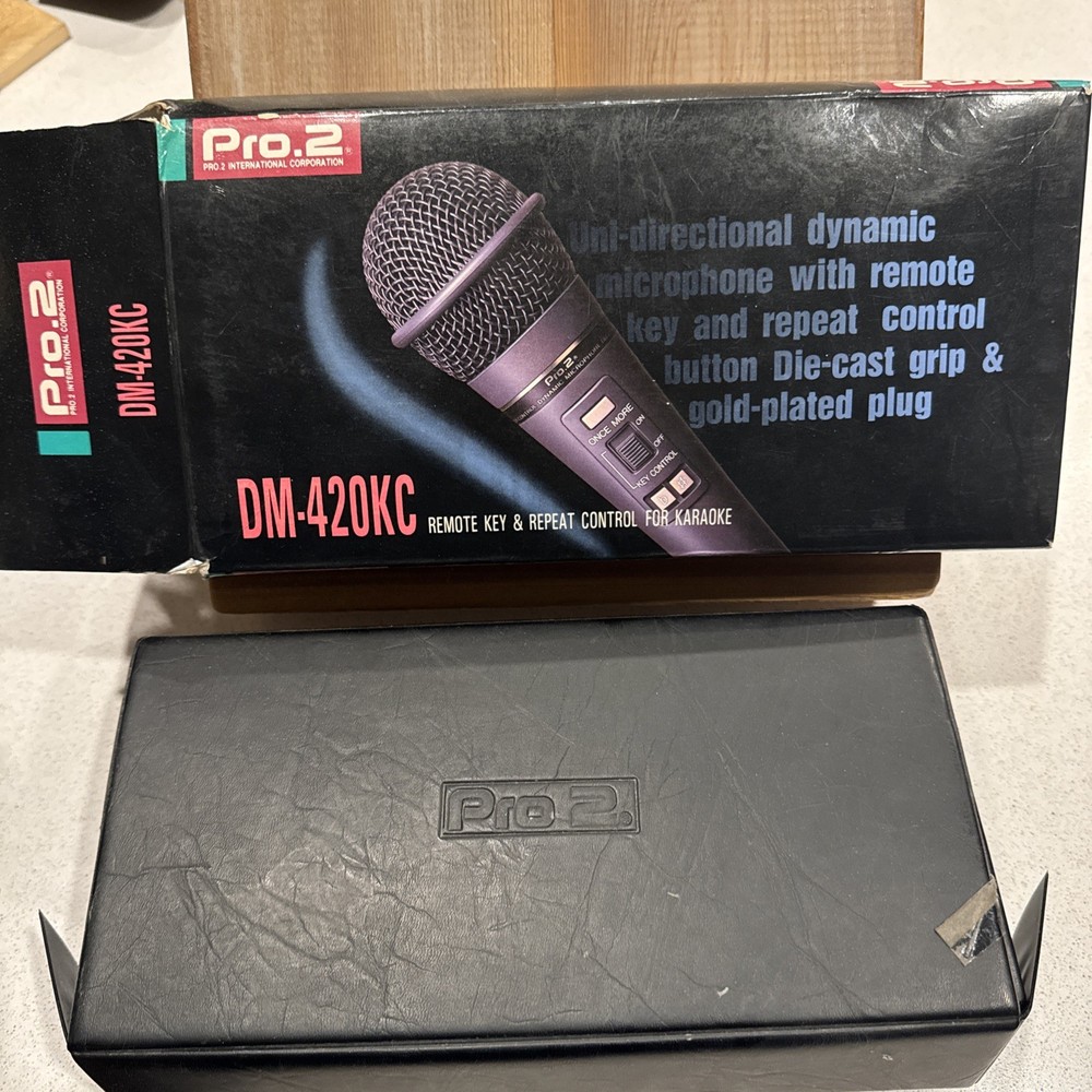 Karaoke Pro 2 Dynamic Microphone DM-420KC
