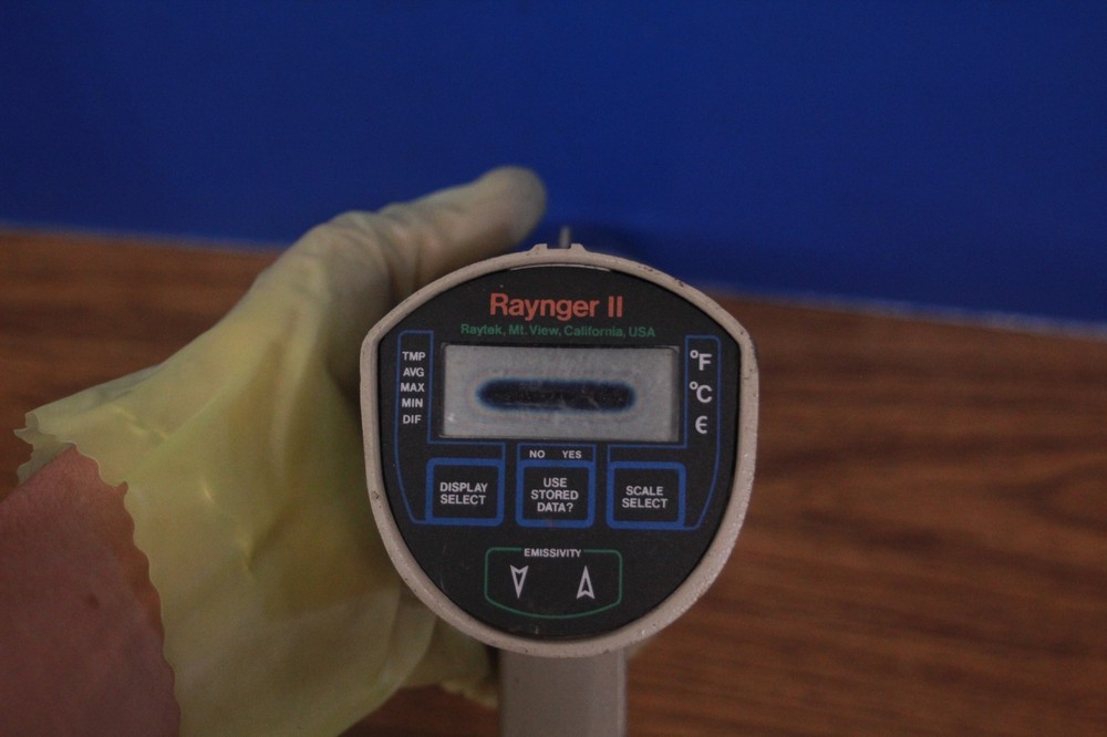RAYNGER II MODEL: R2LT INFRARED THERMOMETER