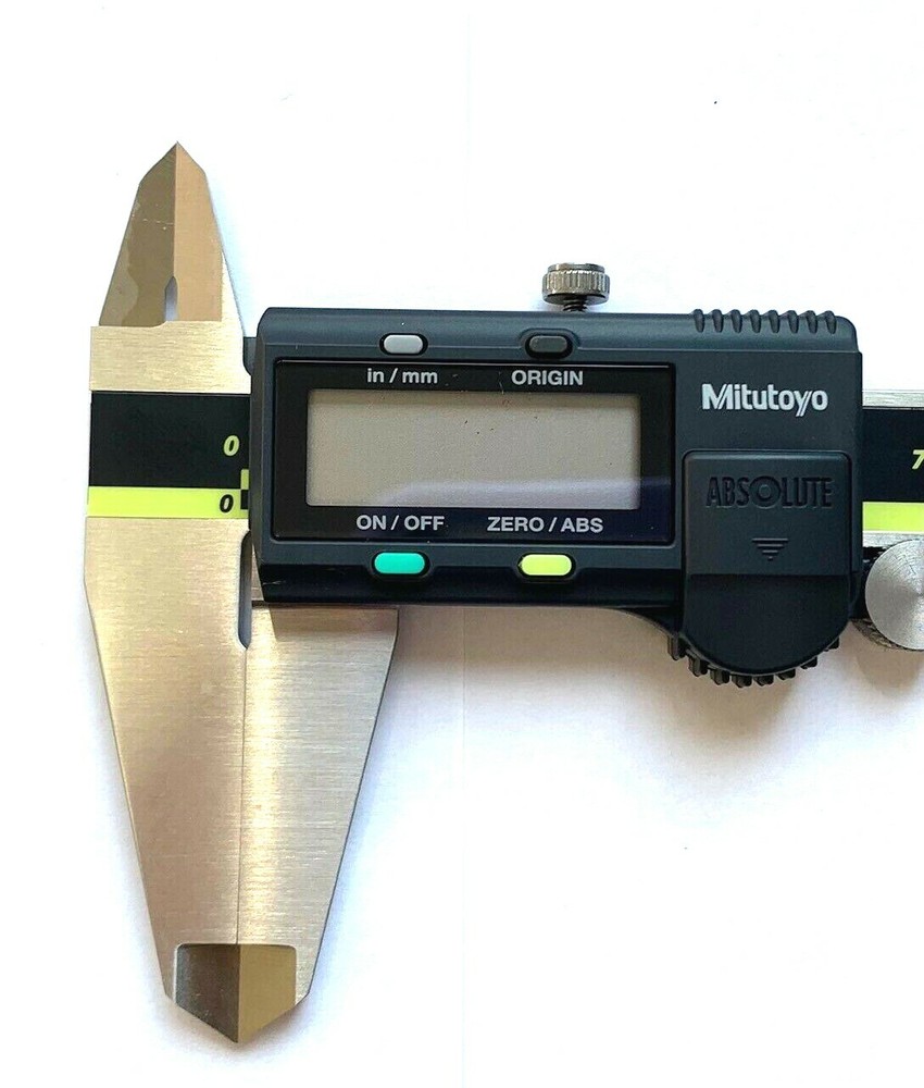 0-8" MITUTOYO DIGIMATIC ABSOLUTE CALIPER #500-197-30