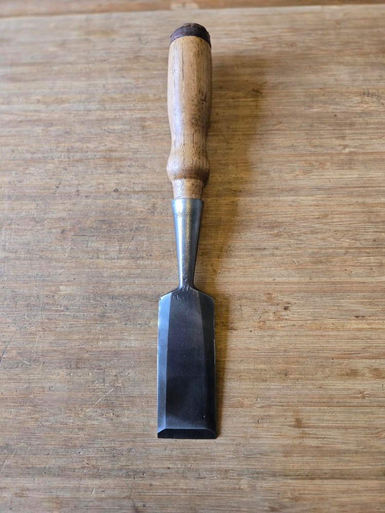 Vintage Stiletto Chisel 1 1/2" Beveled Edge Chisel