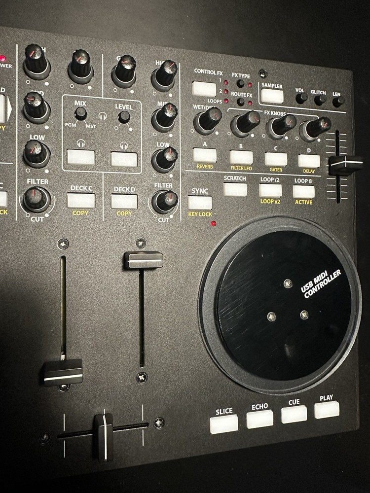 Vestax VCI-100 SE DJ TechTools USB MIDI Controller w/ Box