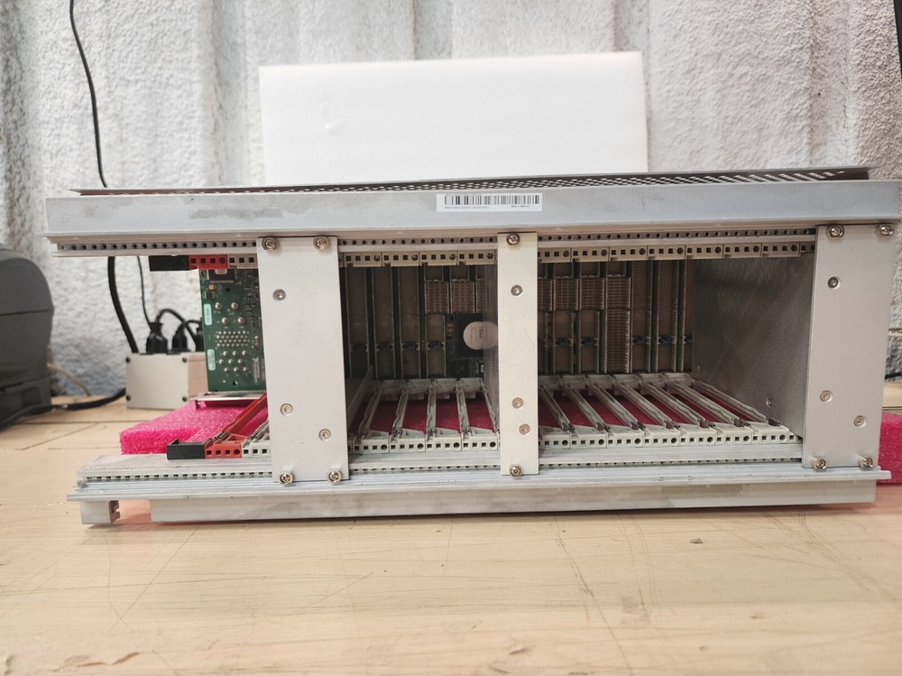 National Instruments PXIe-1065 Mainframe READ!!!