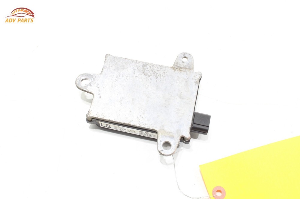 2015-2017 LEXUS LS460 LS600H REAR RIGHT SIDE BLIND SPOT RADAR SENSOR MODULE OEM