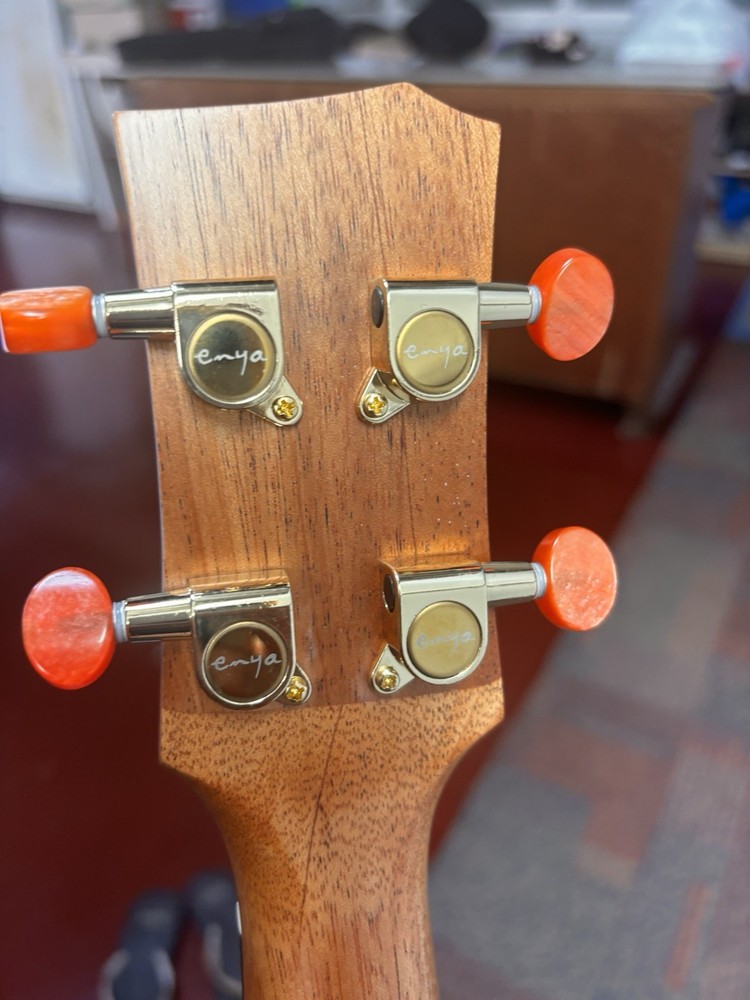 ENYA CONCERT UKULELE