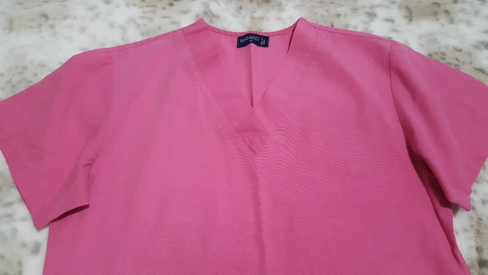 Dagacci Scrub top size XS pink color