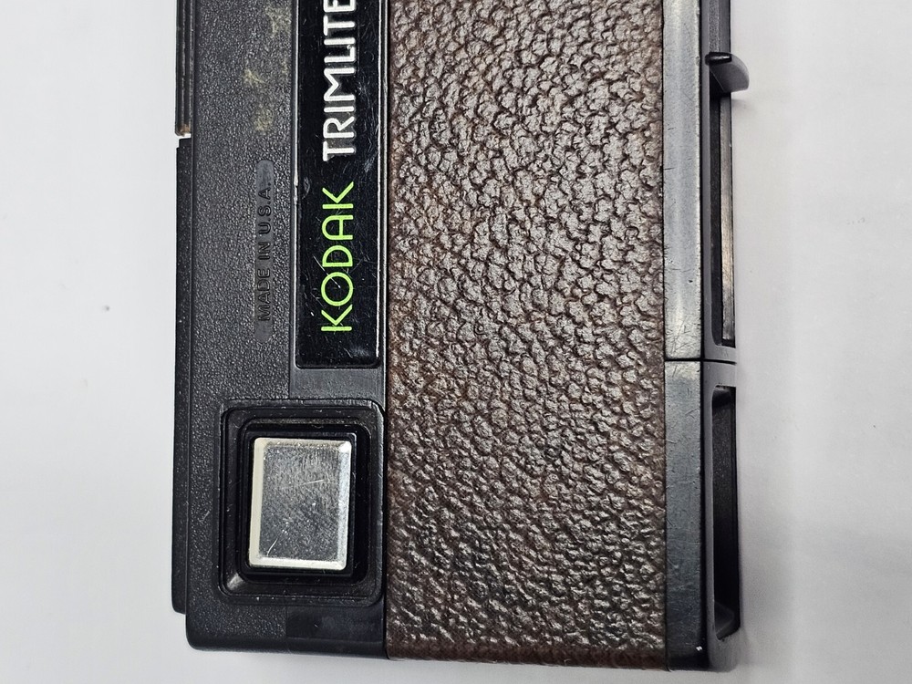 Kodak Trimlite Instamatic 28 Vintage Camera Untested Preowned.