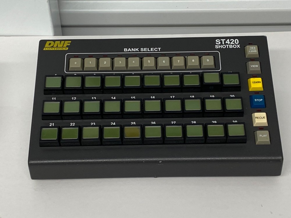 DNF ST300 VTR/DDR CONTROLLER & DLM ST420 SHOTBOX UNTESTED
