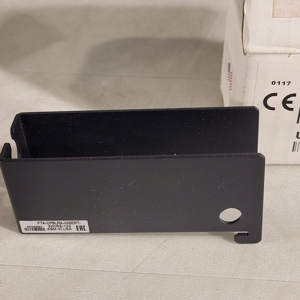 Crestron FTA-CBLRA-INSERT-2WIRE-102 Cable Retractor Spacer Insert