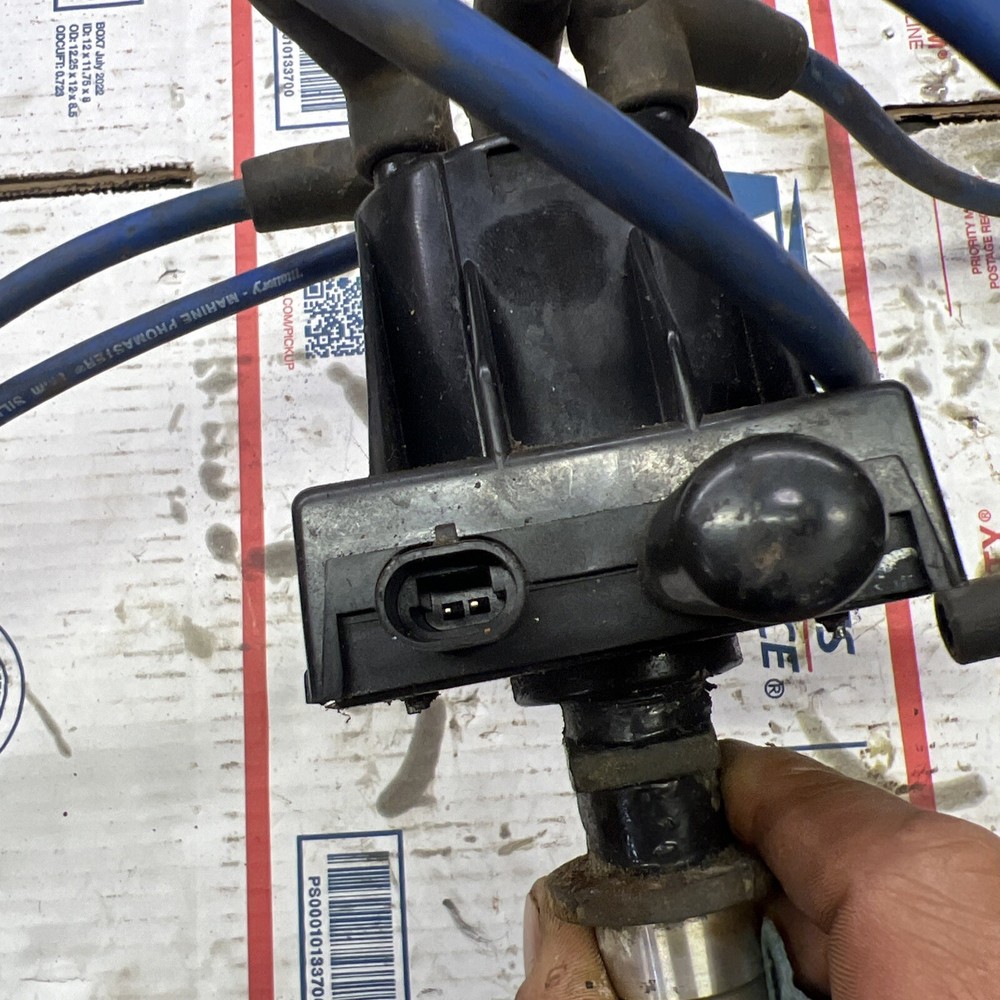 Volvo penta 4cyl engine distributor ￼