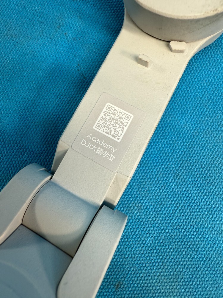 DJI Osmo Technology Mobile SE OK200 3-Axis Phone Gimbal Stabilizer