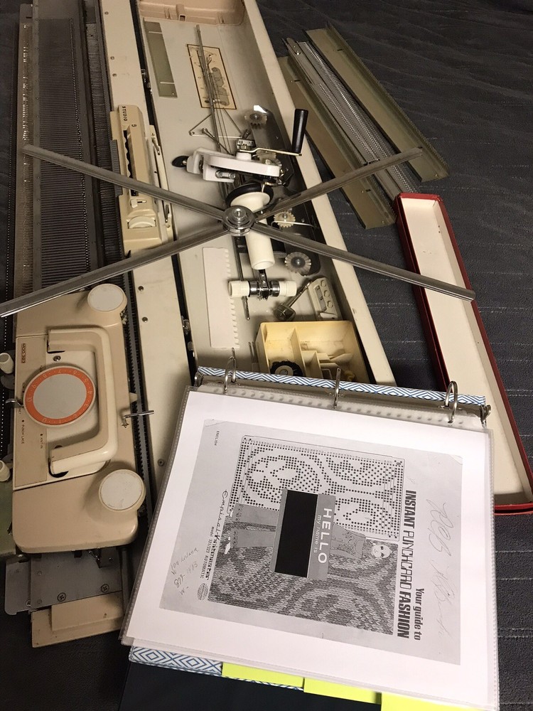 Vintage knitting machine Studio 