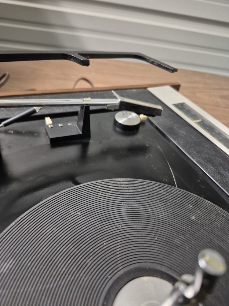 Zenith Compact Stereo System Am/fm Record Player D583 Read Description