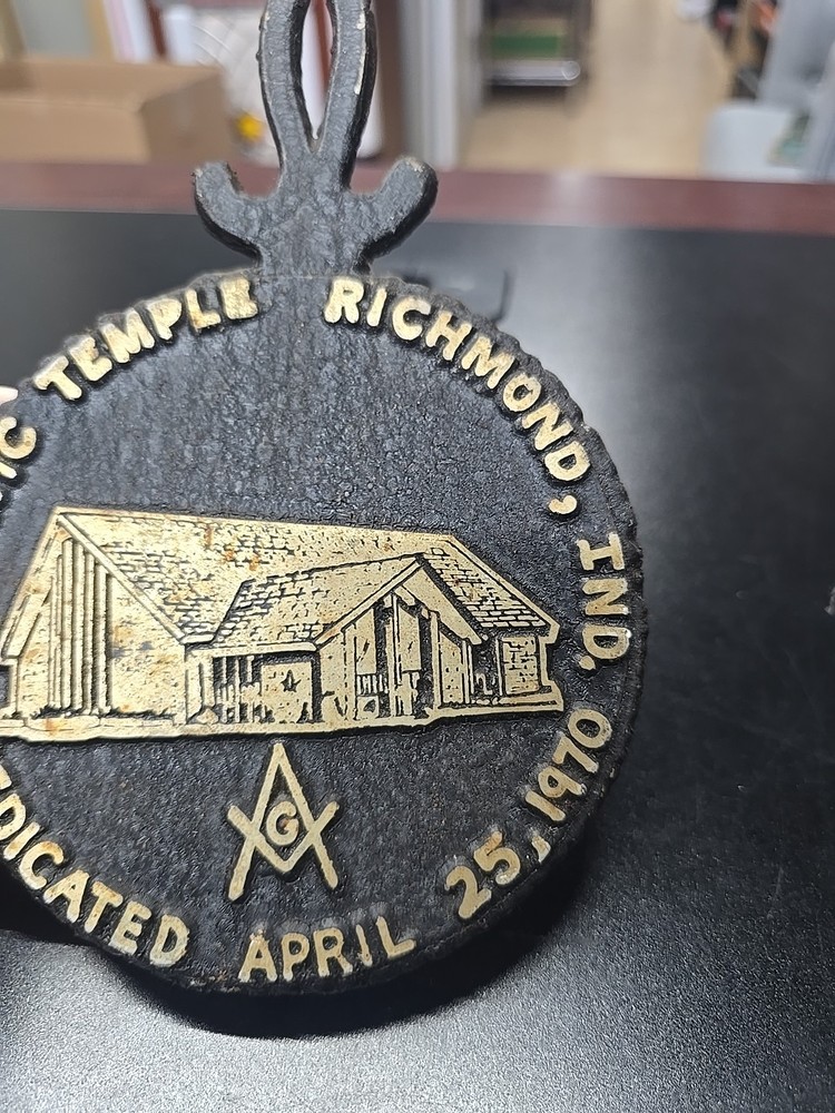1970 Masonic Freemasons Staples Foundry Trivet