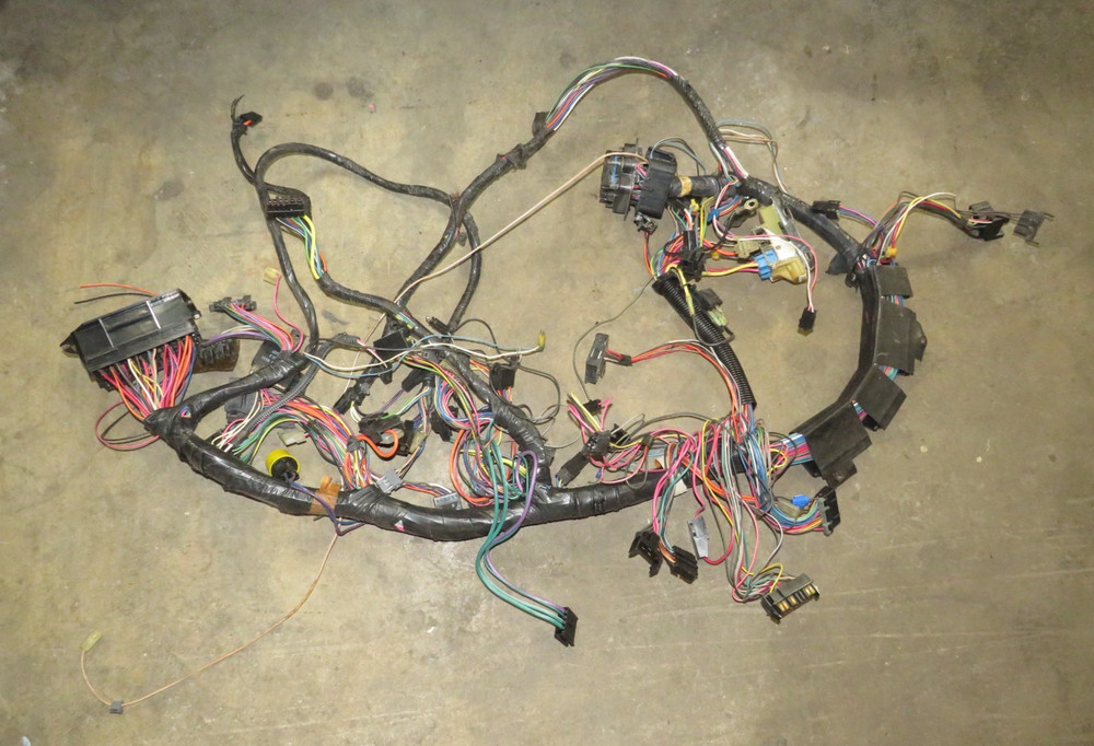 1985 Corvette C4 Dash Wiring Harness, Automatic, GM 12048741