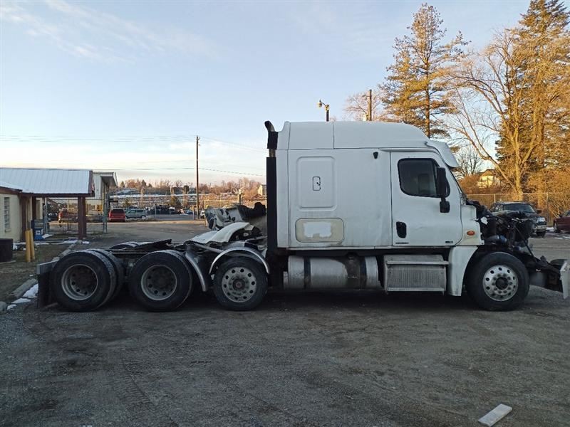 2011 Freightliner Cascadia Right Window Switch (9591273