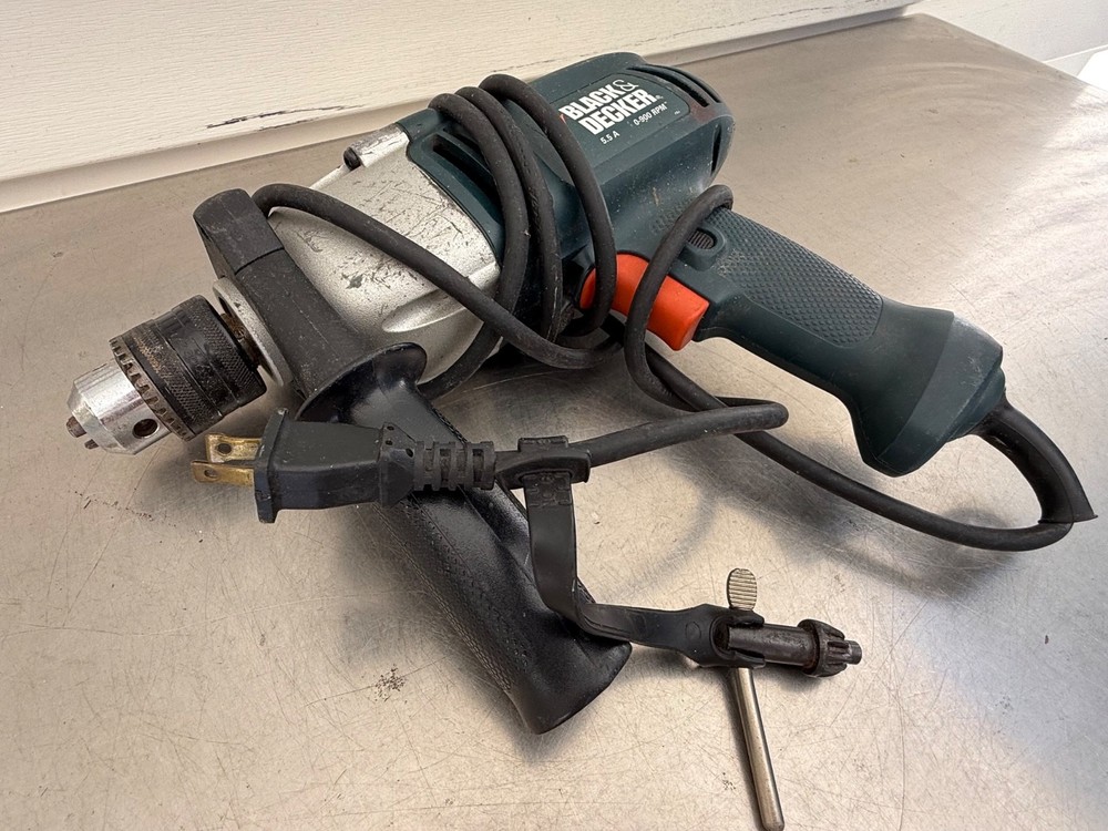 Black & Decker Hammer Drill DR600 Working #G-9