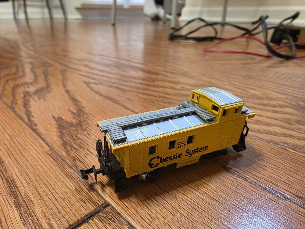 2 sets of n scale bachmann trains ready run