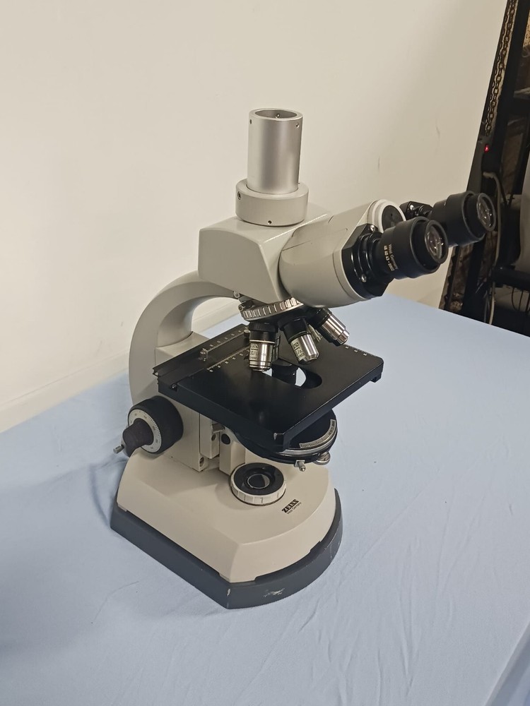 ZEISS Binocular Microscope w/ 4 Objectives & 2 Eyepieces