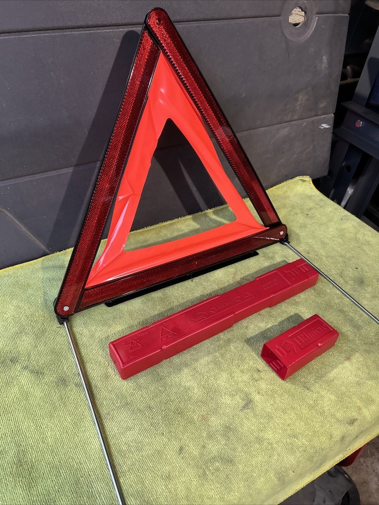 Audi A3 Sportback 8p Warning Triangle 7L0860251