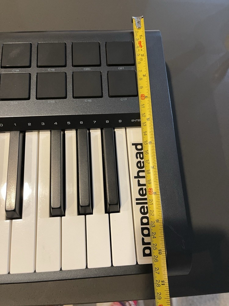 M-Audio Axiom 25 USB MIDI controller