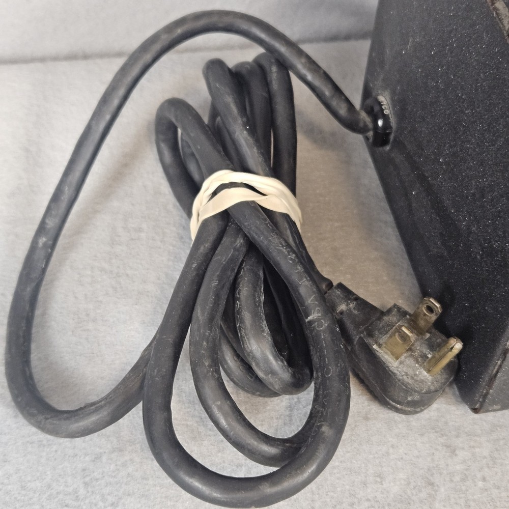 Lathem Model Punch Time Clock Recorder No Key Untested