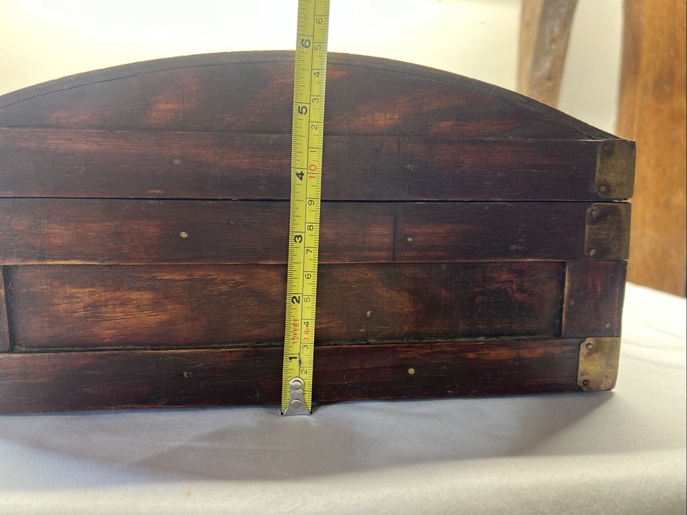 Antique Handheld Travel Chest/trunk