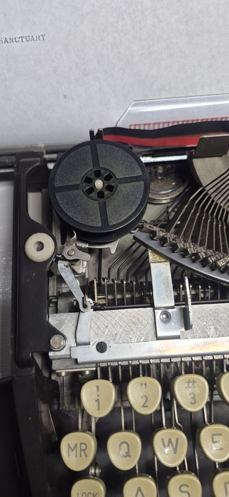 Adler Tippa S Typewriter Case 1960s - Tested working Read