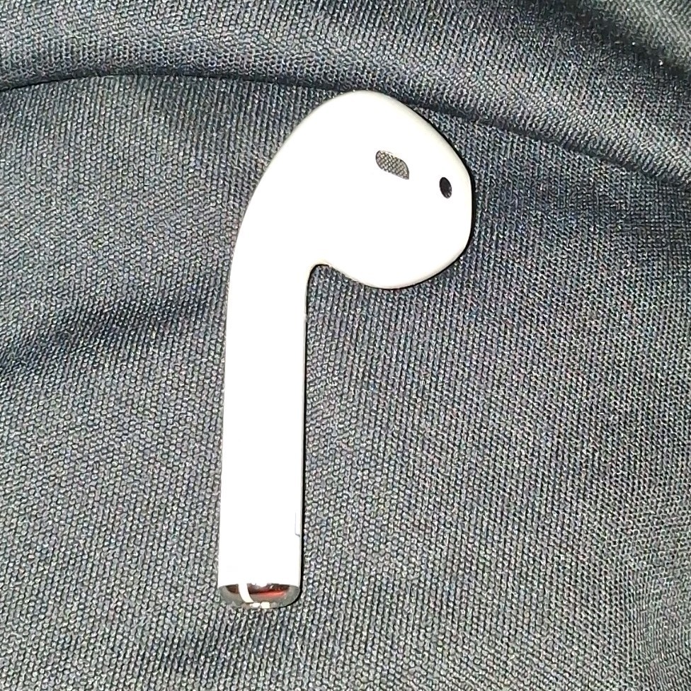 Apple AirPods Left Replacement Earbud Wireless Bluetooth White