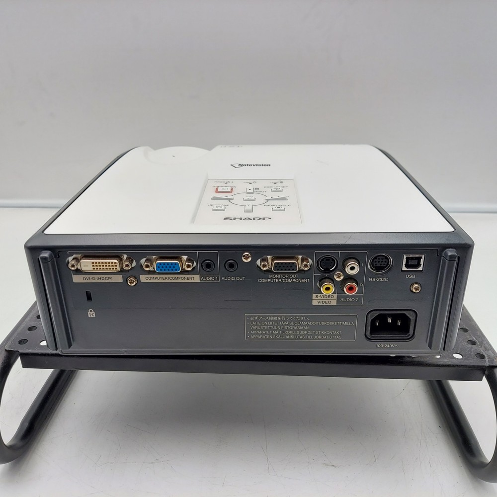 Sharp XR-32X Projector *Lamp Hour 172*