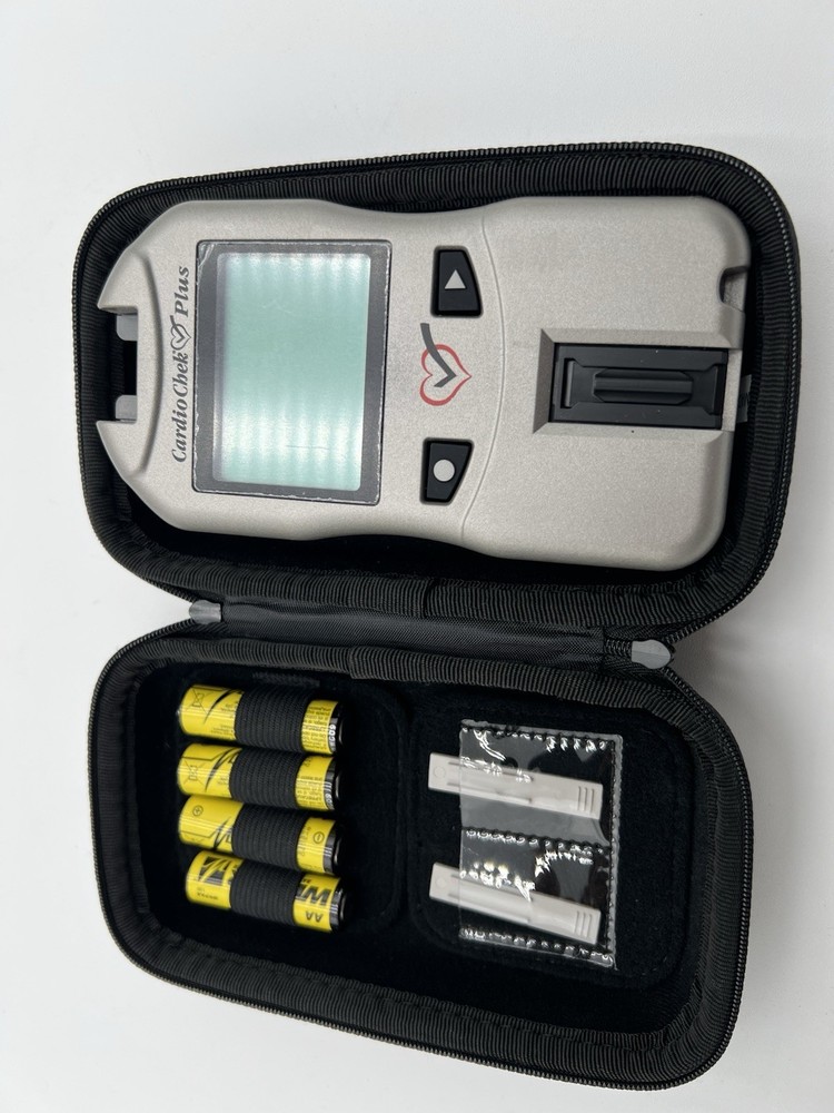 CardioChek Plus Analyzer Cholesterol Glucose Meter Kit w/ Case & Strips