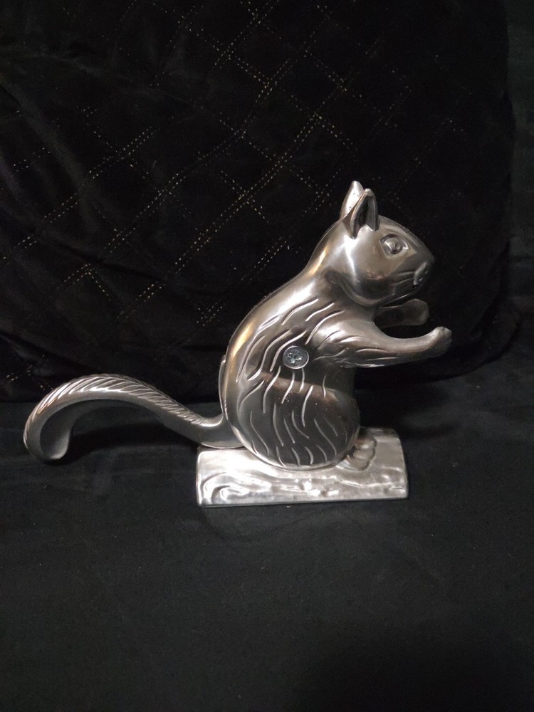 Vintage Cast Aluminum Squirrel Nutcracker with Tail Lever – Rustic Lodge Decor