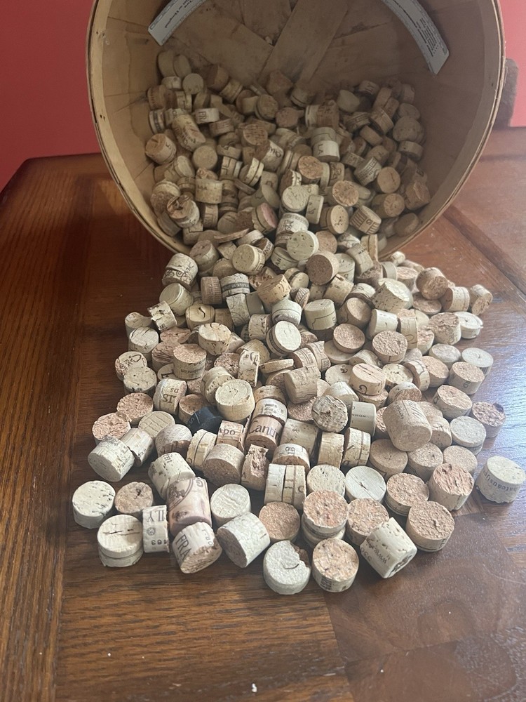 Pre-Cut Wine Corks used for Crafts 550