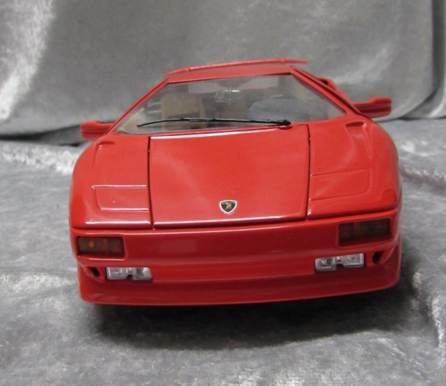 BURAGO - LAMBORGHINI DIABLO (1990) 1/18 - MODEL - RED