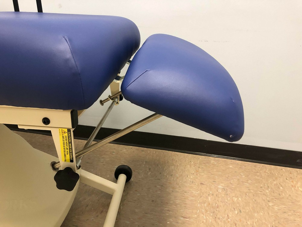 Oakworks EC Procedure Chair