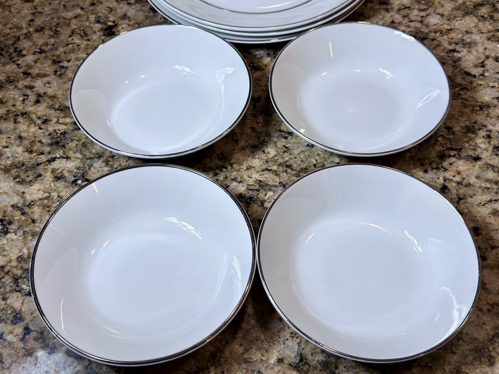 1970’s Salem Silver Elegance Ironstone England 16pc Dinnerware Set Service 4 EC