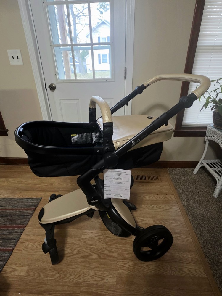 Mima Xari 4G Stroller with Basinet and Seat