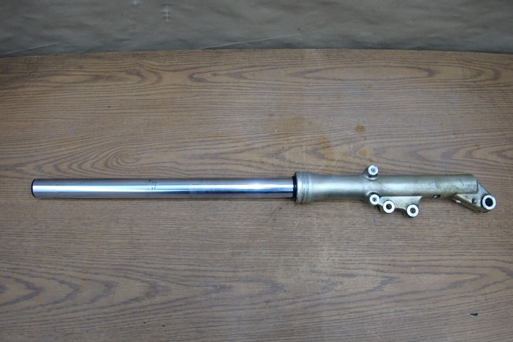 1982 YAMAHA XZ550 VISION LEFT FORK