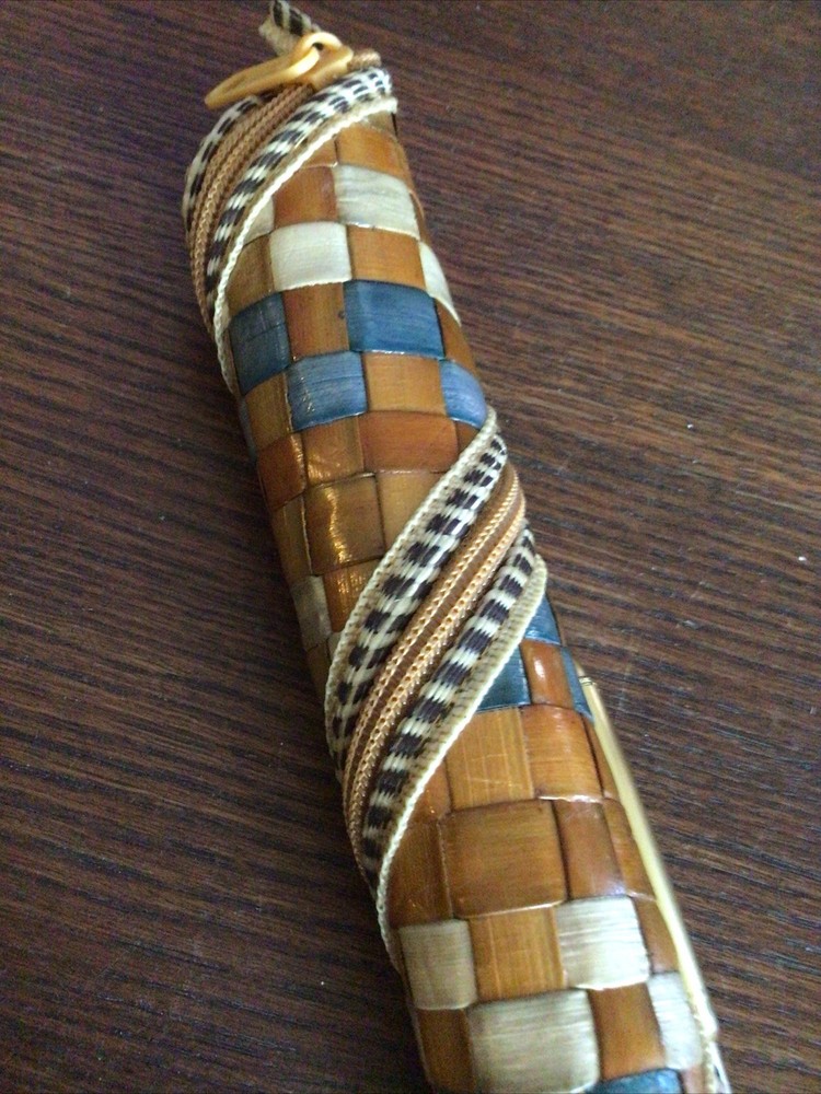 Possible Handmade Sheath Or Purse To Attach To Belt